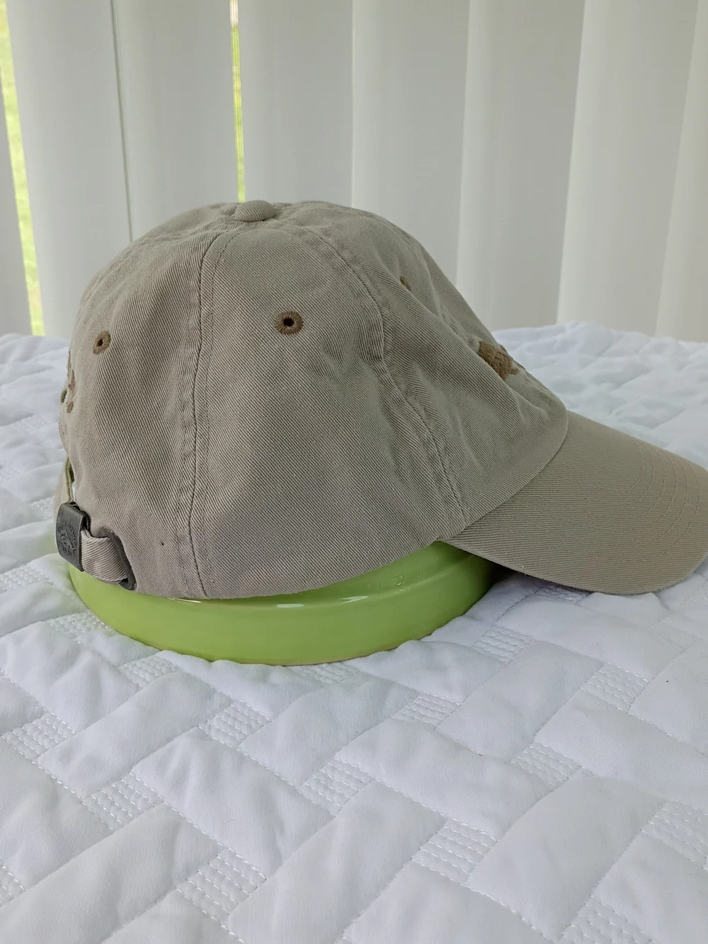 Tommy Bahama Adjustable Cap RELAX Hat Marlin Logo 100% Cotton Beige Breathable
